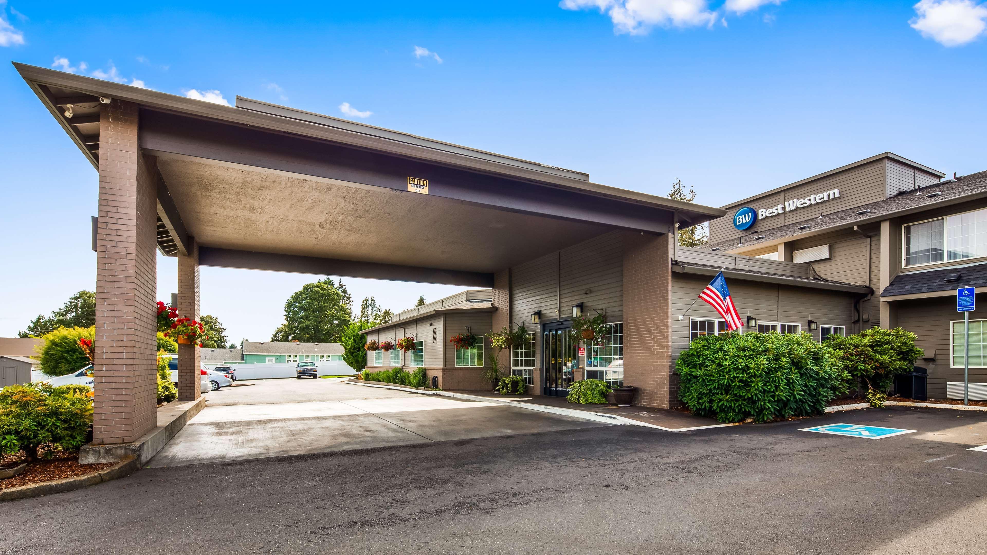 Best Western Oak Meadows Inn Saint Helens Exterior photo
